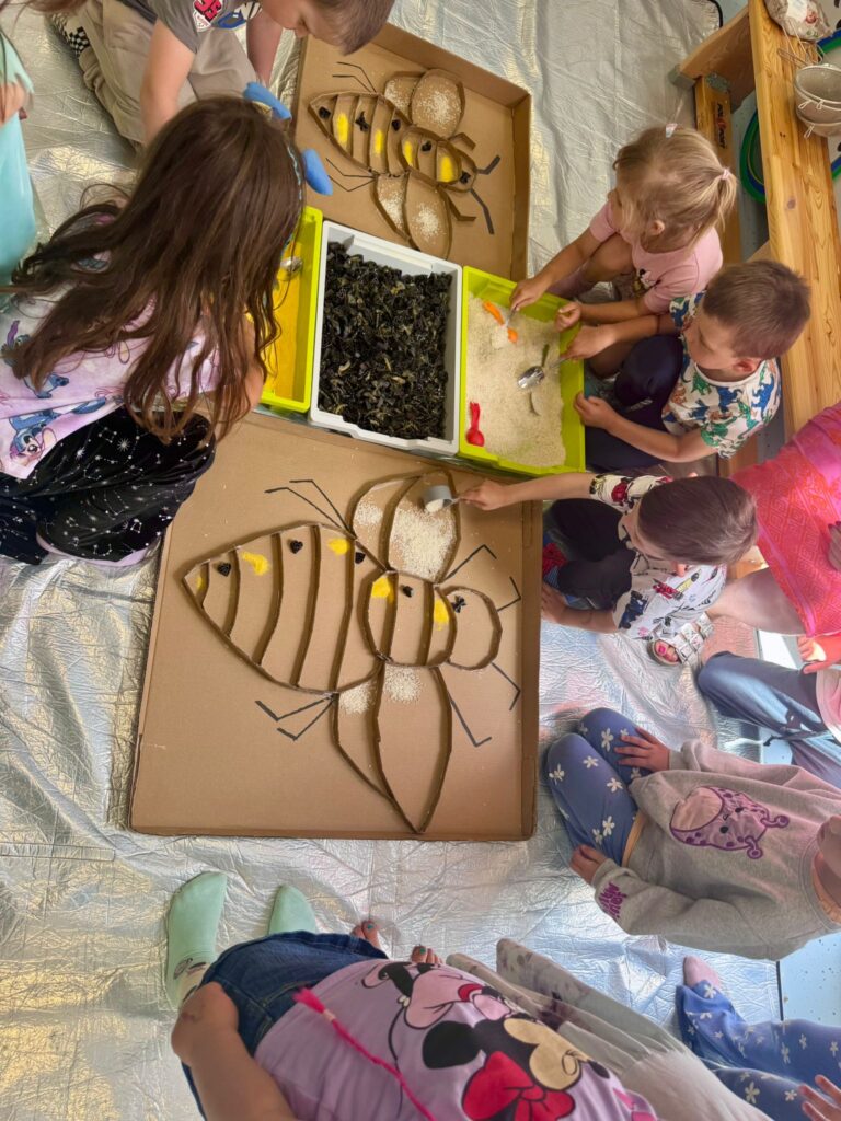 DZIEŃ PSZCZOŁY🐝🐝🐝